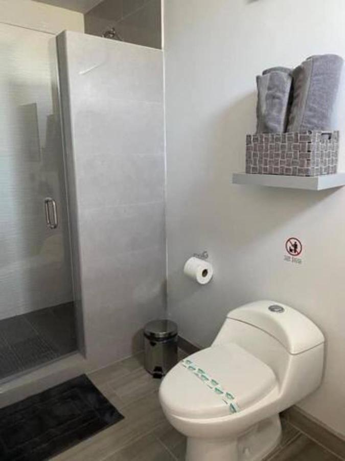 Quintas Marlet en la ruta del vino Ensenada Exterior foto